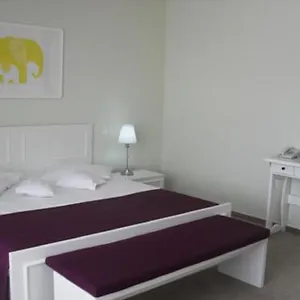 City Hotel Bucharest 2*, Bucarest Romania