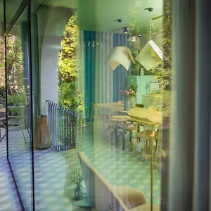 Bagatelle Gardenhouse Hotel Budapest